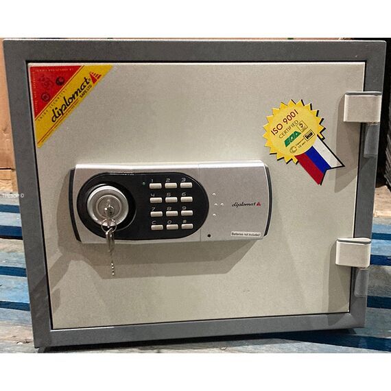 Diplomat 119EKDiplomat 119EK[image_num]