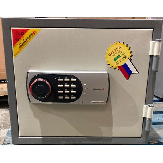 Diplomat 119ENDiplomat 119EN[image_num]